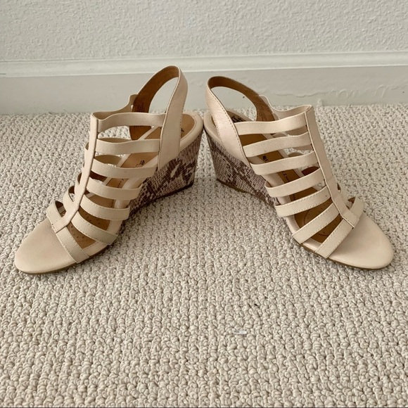 Sofft Cream Ivory Off White Snake Print Gladiator Strappy Wedge Heeled Sandals - Picture 6 of 8